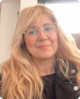 María Fernández Casas, secretaria de Mujeres de Empresa Asturias, referente de empresarias y autónomas asturianas.